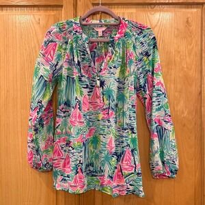 Lilly Pulitzer XS Silk Tunic Top Sailboat Palm Print Long Sleeve Blouse